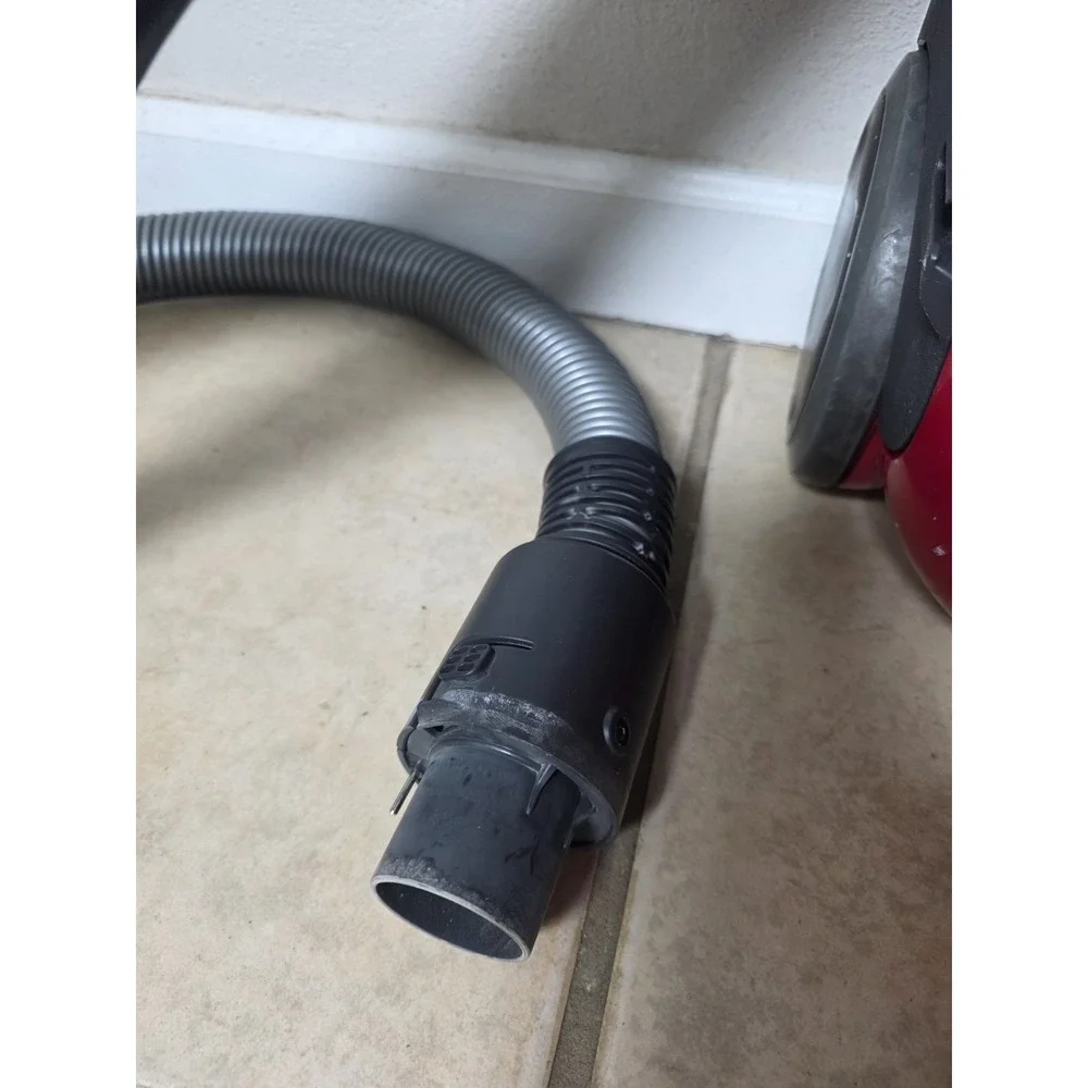 Electrolux Oxygen Cannister Vacuum With long Hose And Wide Brush!